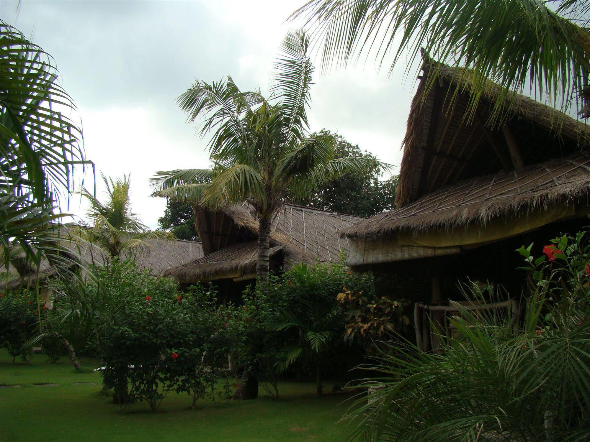 Flower Bud Bungalow Pecatu  Bagian luar foto