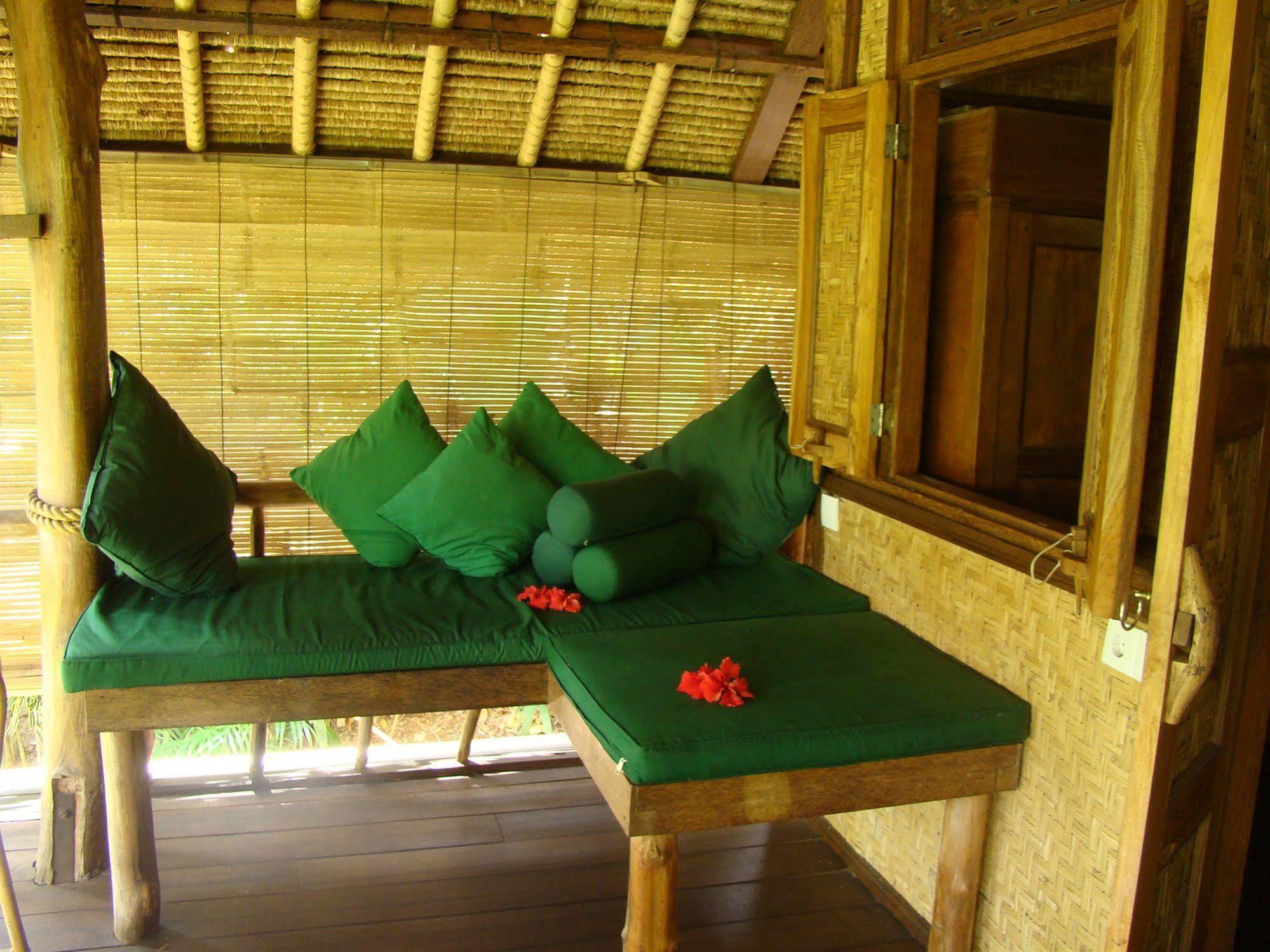 Flower Bud Bungalow Pecatu  Bagian luar foto
