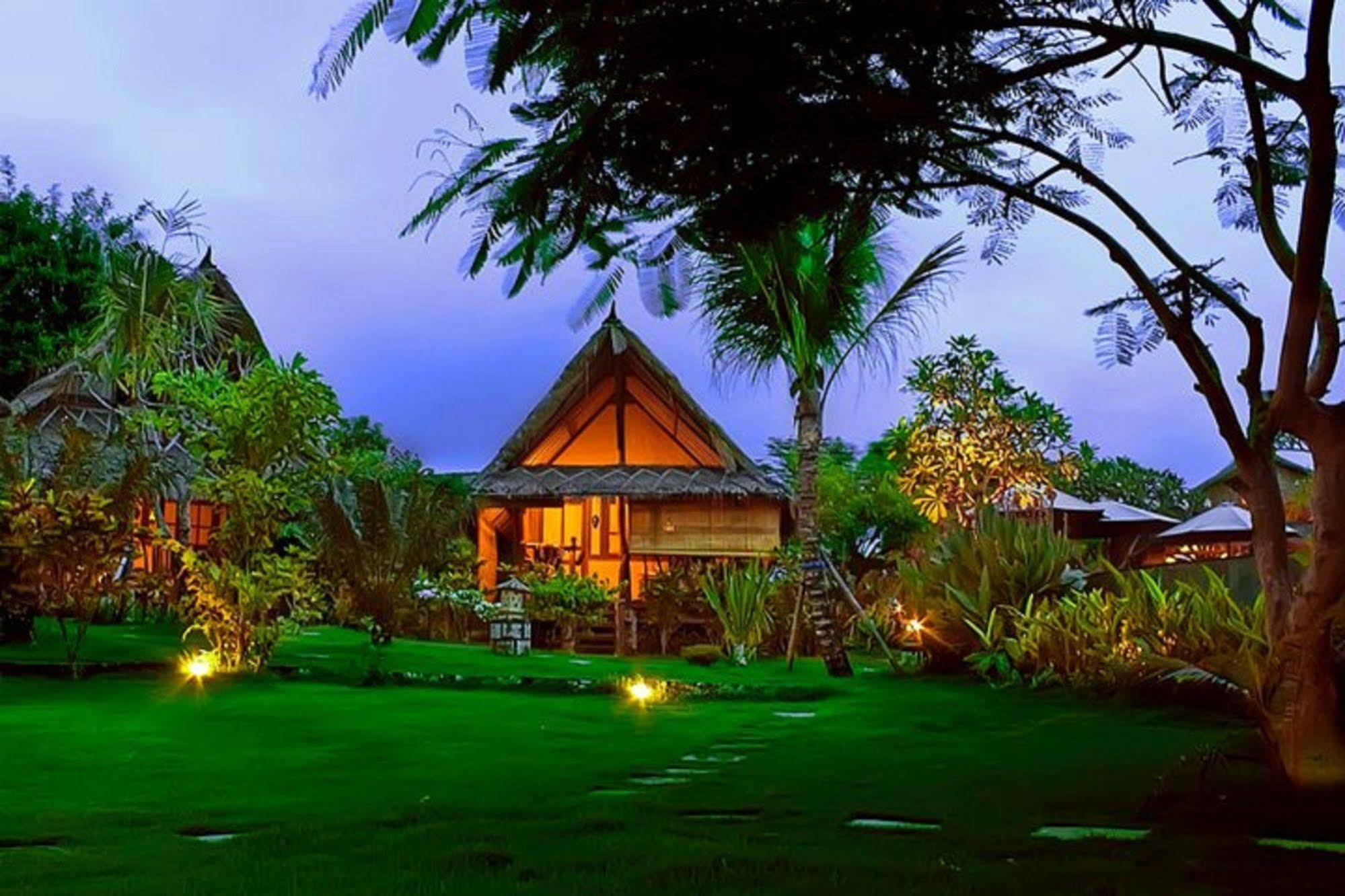 Flower Bud Bungalow Pecatu  Bagian luar foto